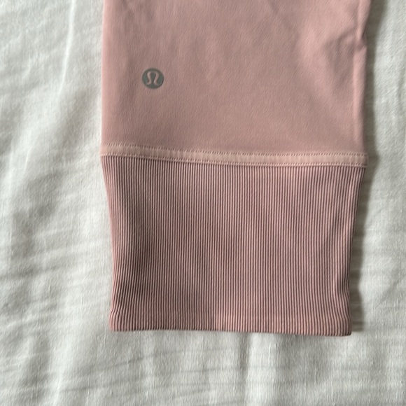 Lululemon High Rise - Picture 5 of 7